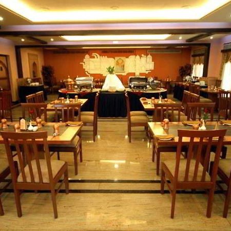 Hotel Aj International Bengalúr Restaurace fotografie